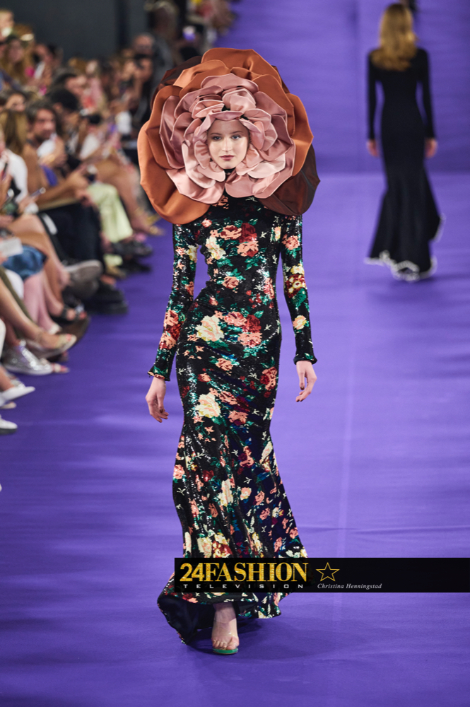 24Fashion TV:  Alexis Mabille. Haute Couture. Fall-Winter 2022/2023