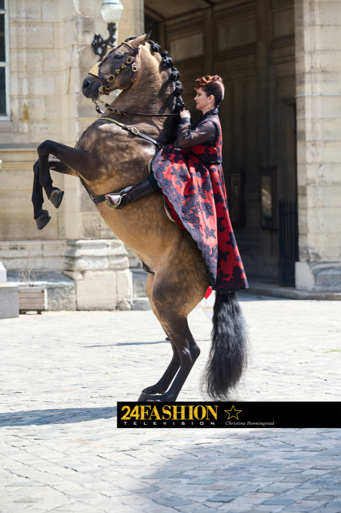24Fashion TV:  Franck Sorbier. Haute Couture. FW 22/23