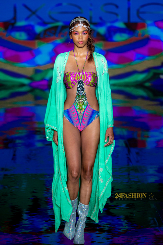 24Fashion TV LUXE ISLE Art Hearts Fashion 24Fashion TV Miami Swim Week Natalie SvorsIMG 0464 1627930656 jpg