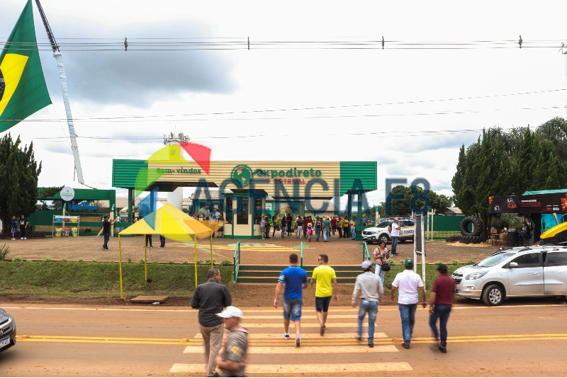 SÃO PAULO, SP - 11.08.2023: CASAS BAHIA ANUNCIA FECHAMENTO DE