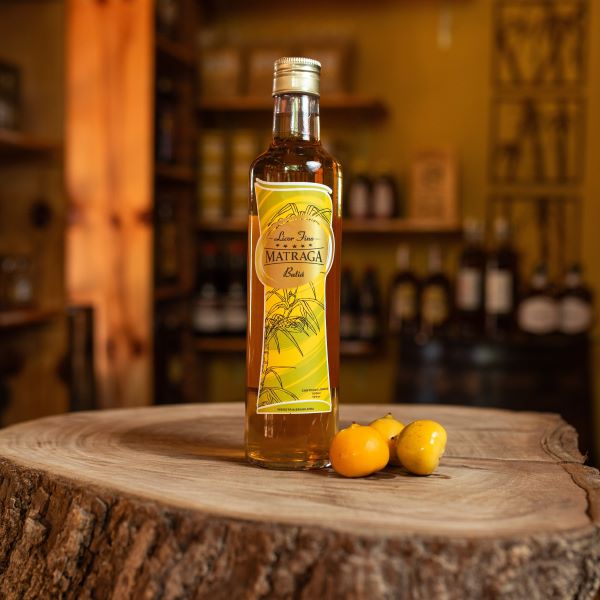 Licor de Cachaça com Butiá- Alambique Matraga