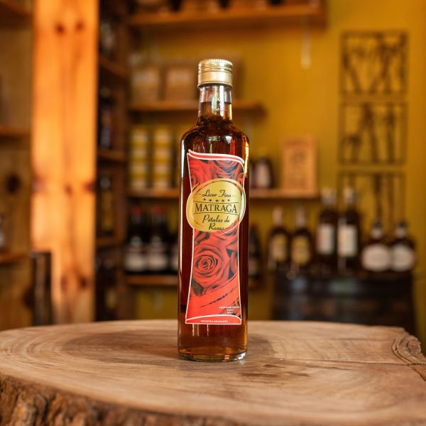 Licor de Cachaça com Pétalas de Rosas- Alambique Matraga