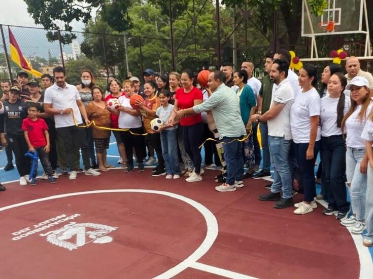 Gobertolima realizó mejoras en el  polideportivo del Alto de la Cruz