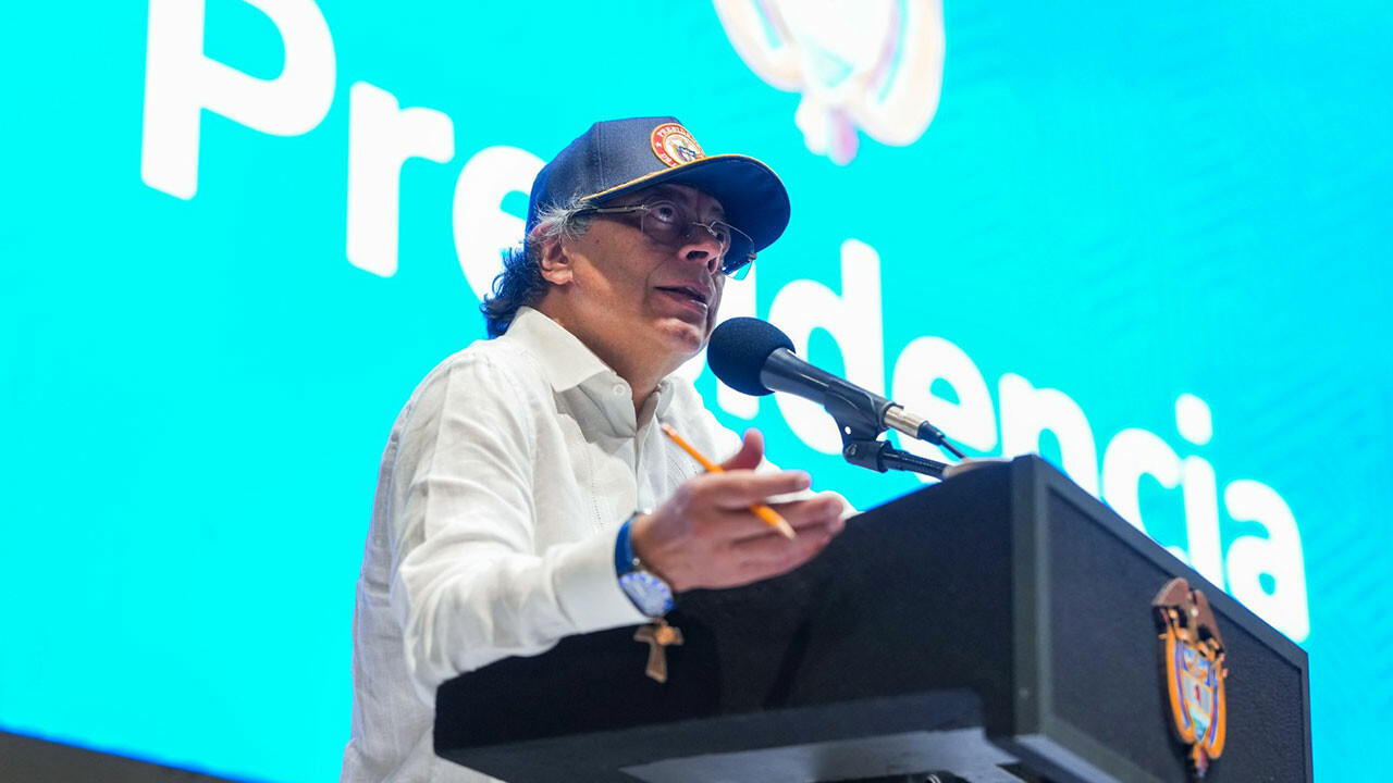 Presidente Petro exigió a alcaldes ajustar tarifas del predial