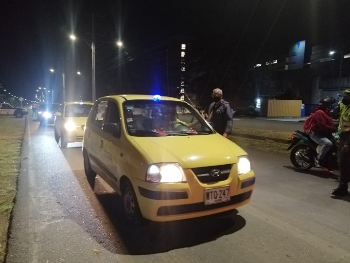 Taxis operarán con el 50 % de su capacidad este 2 de noviembre