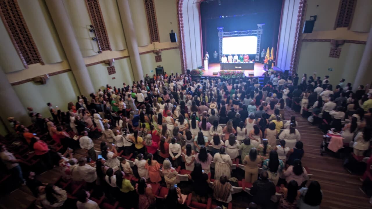 400 mujeres se graduaron de la Escuela de liderazgo e incidencia política del Tolima