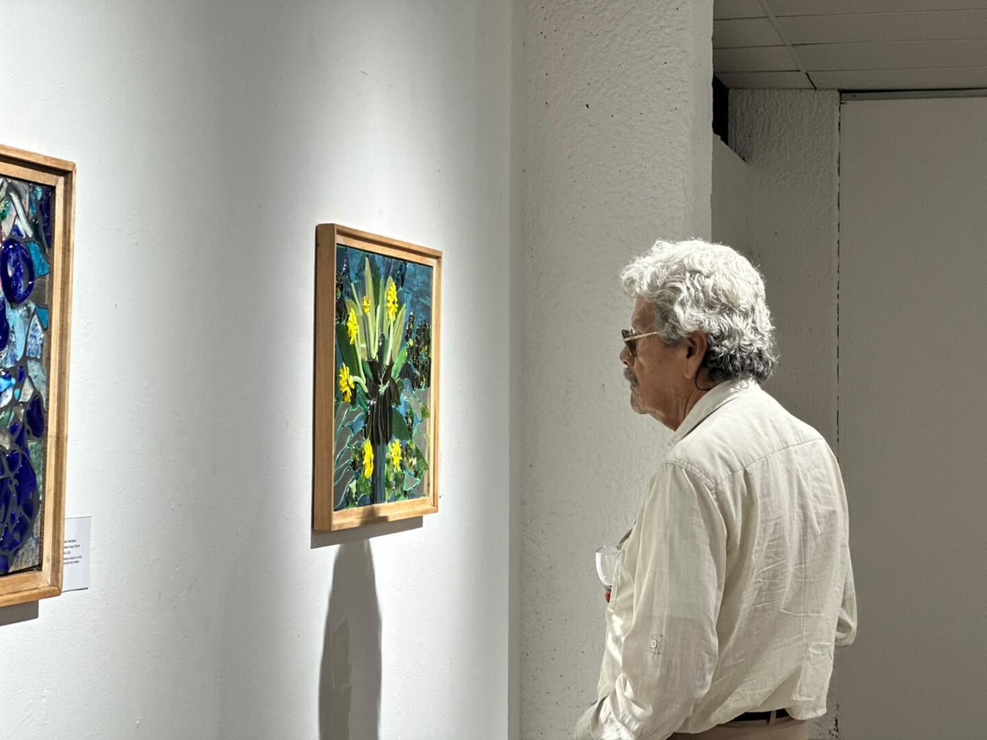 Piedad Villarreal, la artista que reinterpreta el barroco a través del vidrio en la UT