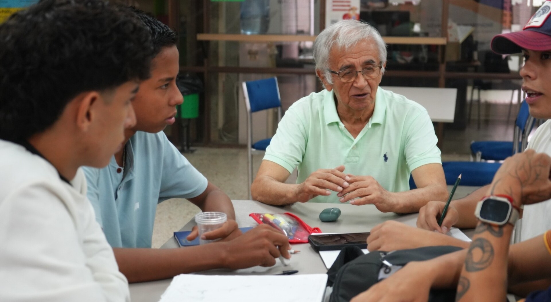 A sus 75 años, Antonio Castro entró a estudiar en la UT