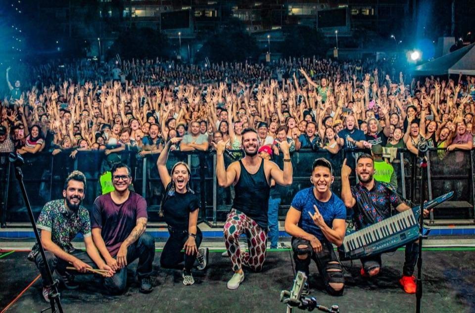 La banda Alkilados sufrió un millonario robo en Ibagué