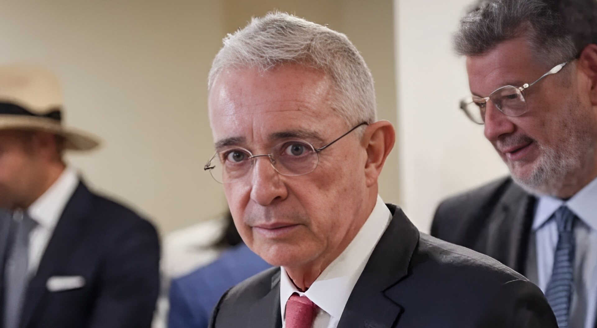 Uribe se lanzaría de nuevo al Senado, ¿y su condena?