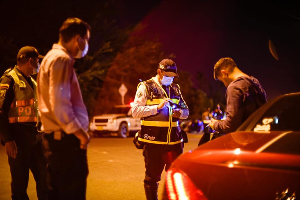 Aprueban descuento del 60% para multas por incumplir toque de queda en Ibagué