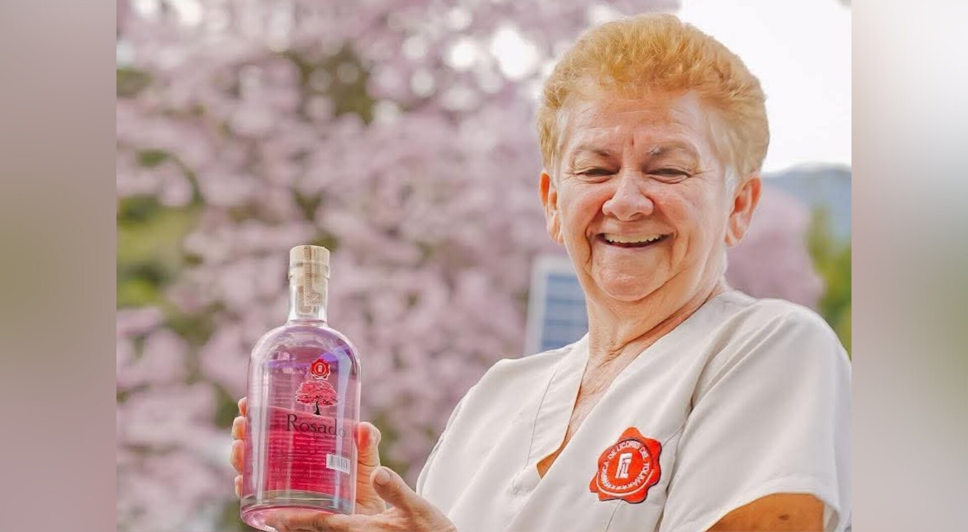 Así se puede ganar un año de Aguardiente Tapa Roja gratis