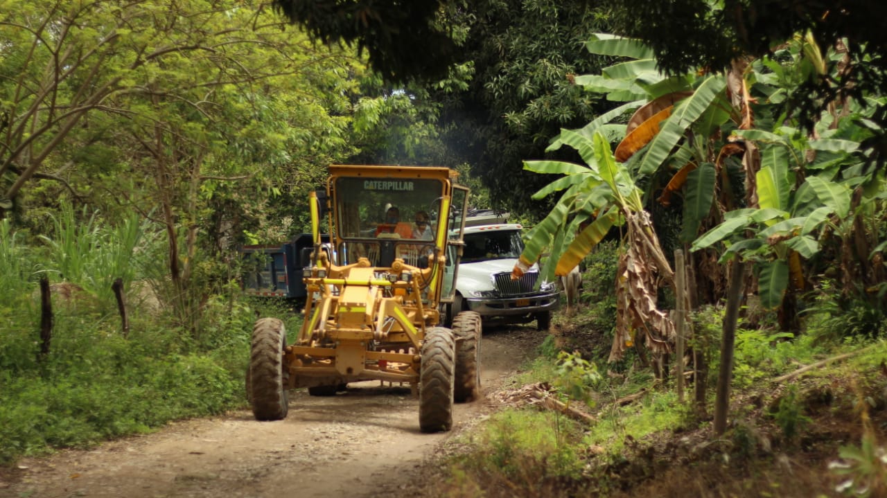 Avanzan trabajos de recuperación de vías de Prado, Dolores y Alpujarra