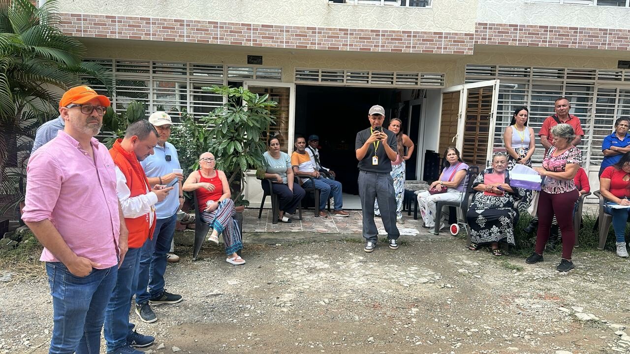 Personería de Ibagué llega al barrio los Tunjos con rescate de piscina y vías