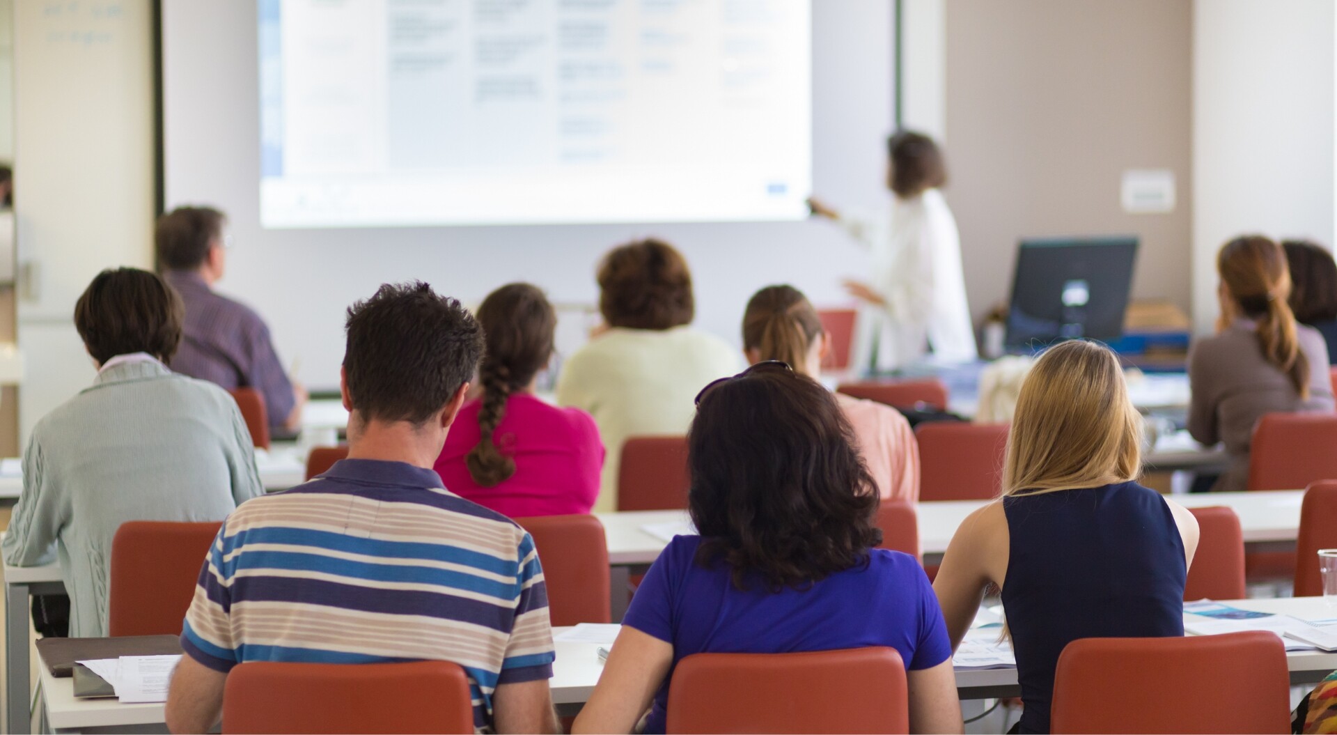 Becas del 100% para especialización en cultura