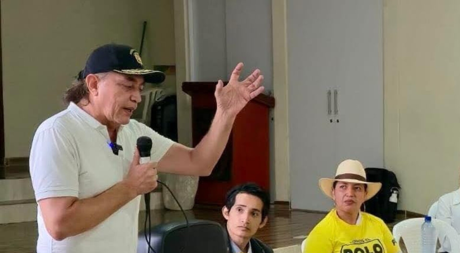 Bolívar propuso que los padres de familia manejen el dinero del PAE