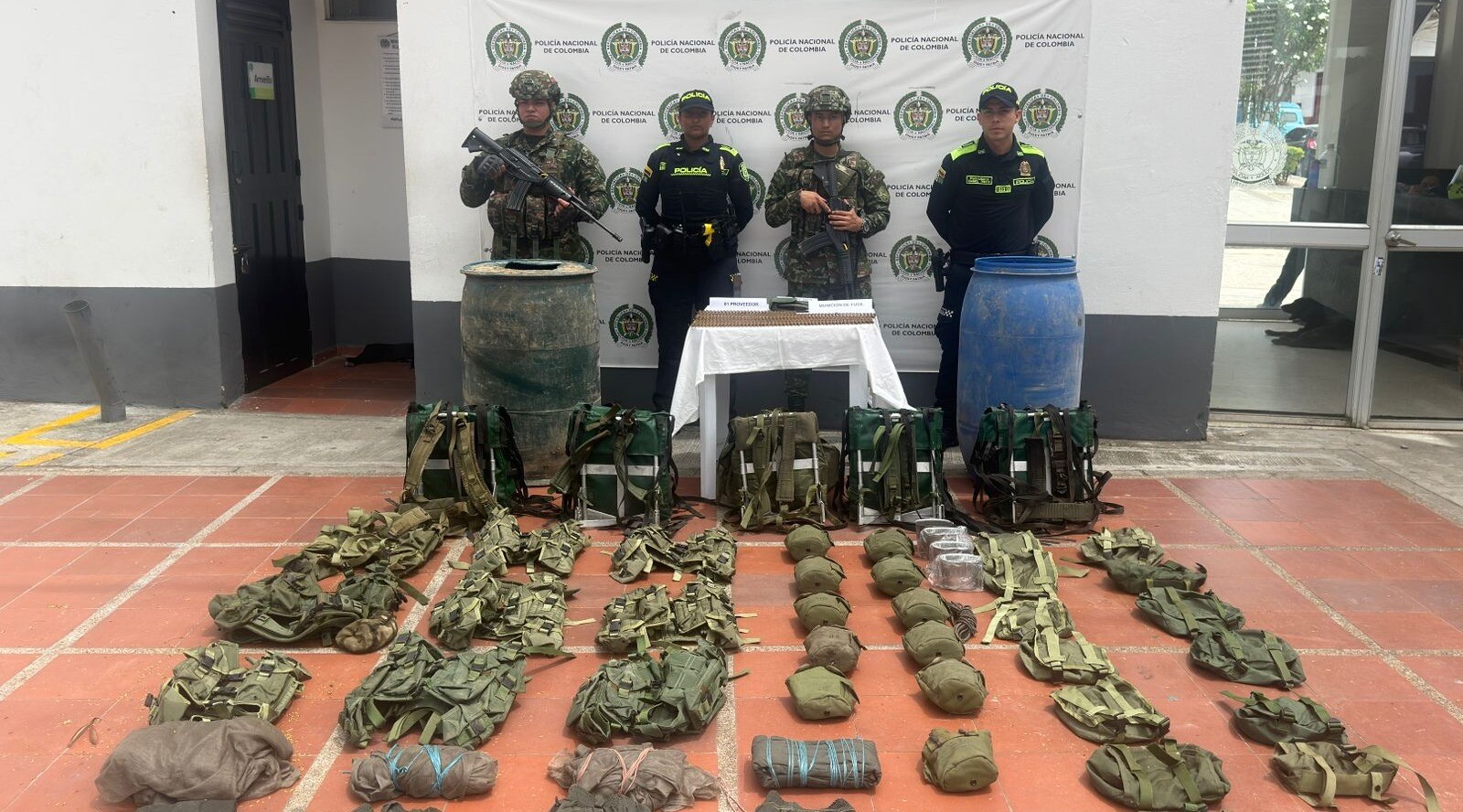 Hallan caleta con material de guerra en Rovira