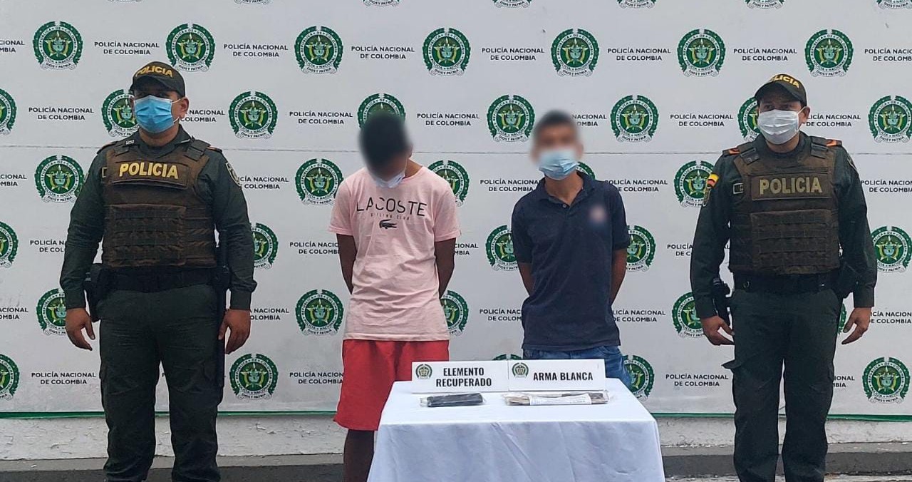 Capturados dos jóvenes por robar un celular en el centro de Ibagué