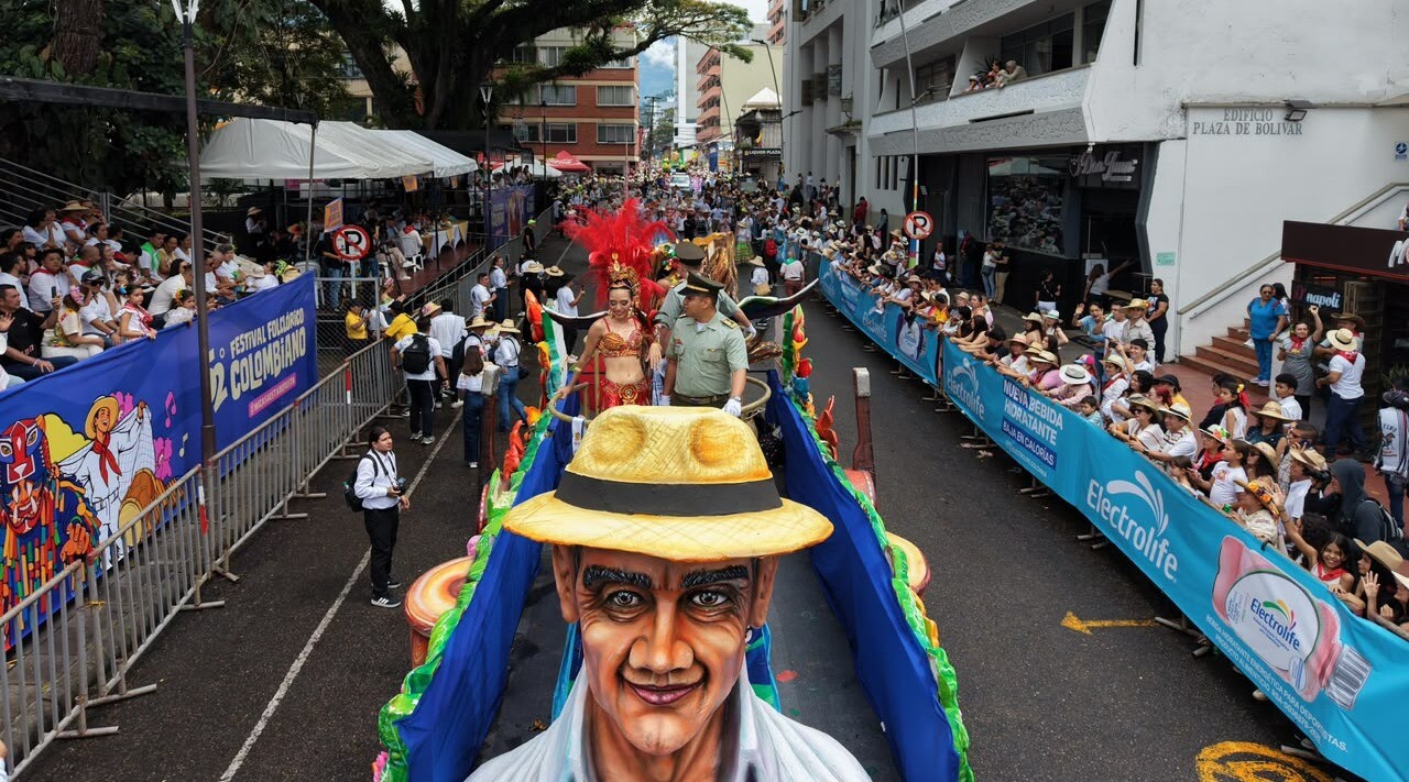 Cierres viales por el Desfile de San Pedro hoy en Ibagué