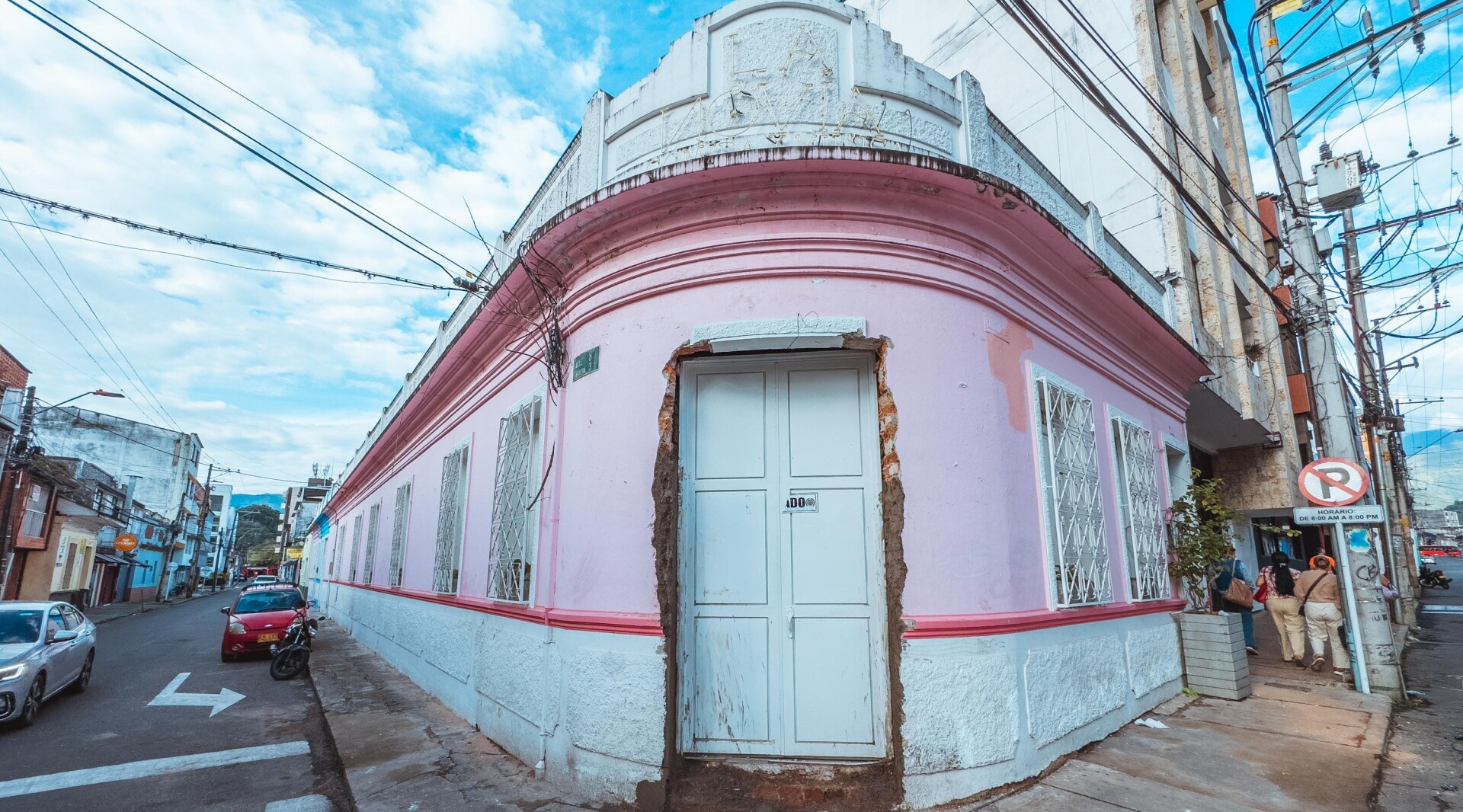 Suspenden obra en la ‘Casa de la Novia’ por falta de licencia de construcción