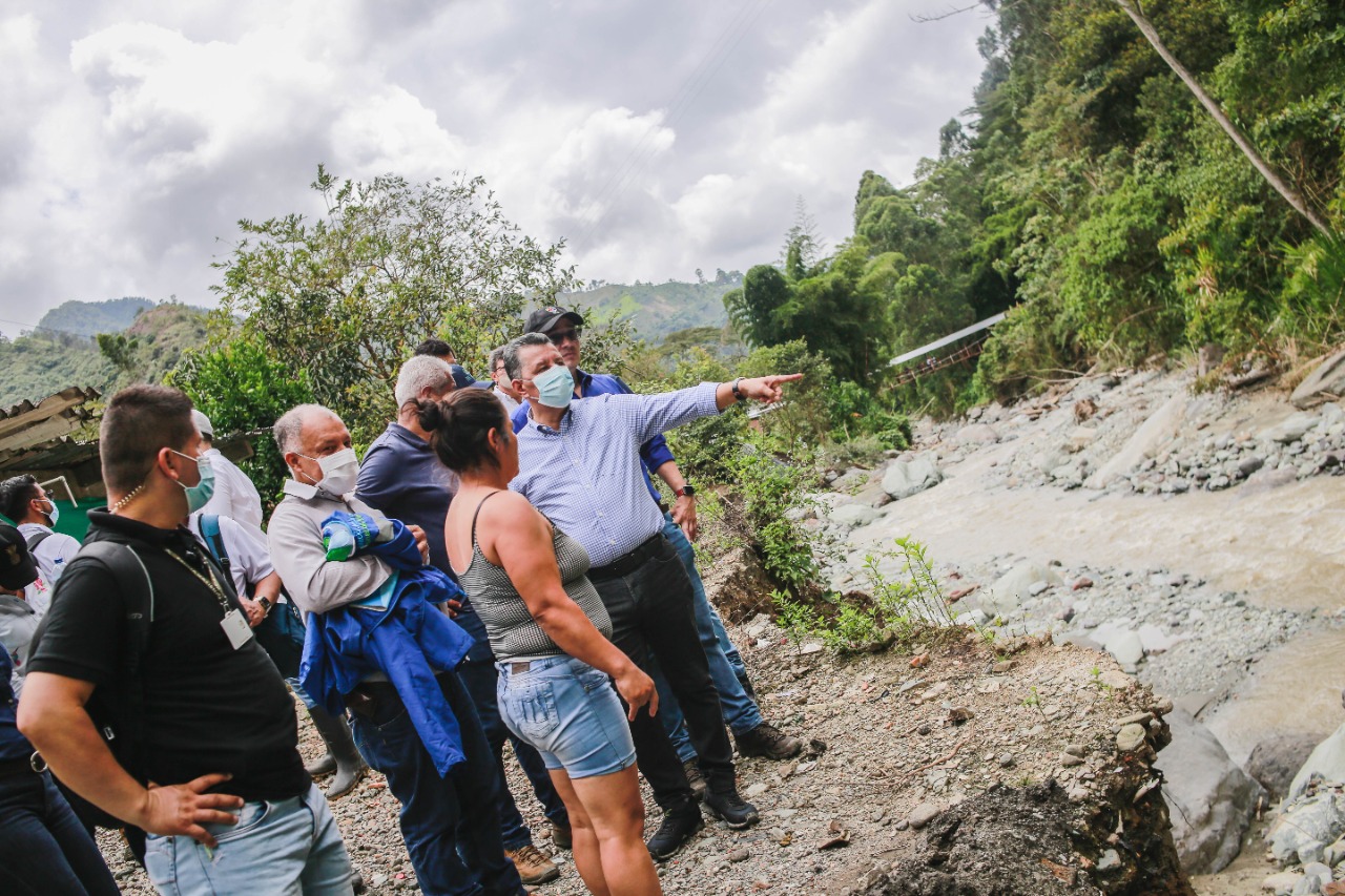 Comunidad del Cañón del Combeima recibe apoyo de la gobernación del Tolima