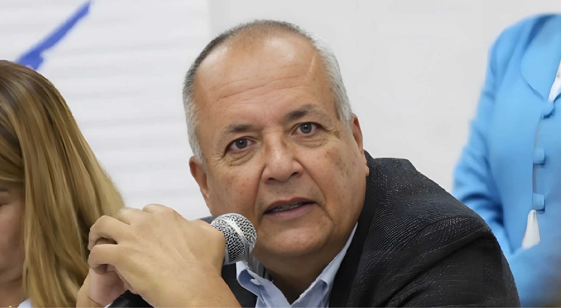 Corte destaca pruebas contra Barreto, pero lo mantiene en libertad