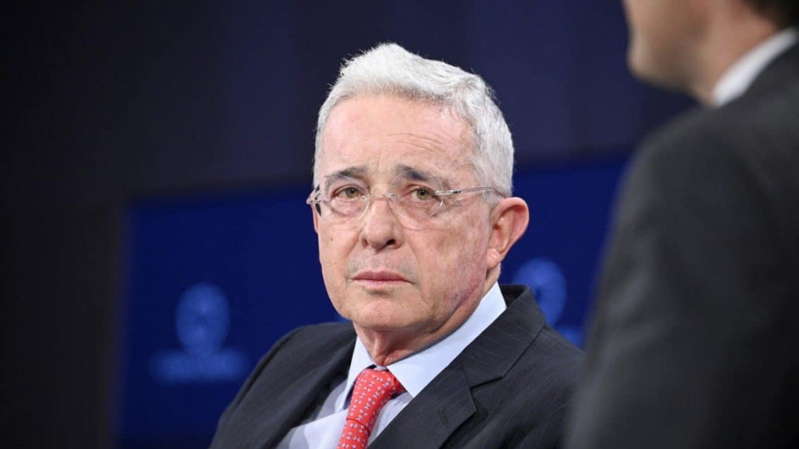 Otro juicio se le avecina a Uribe, esta vez, ante la justicia internacional por falsos positivos