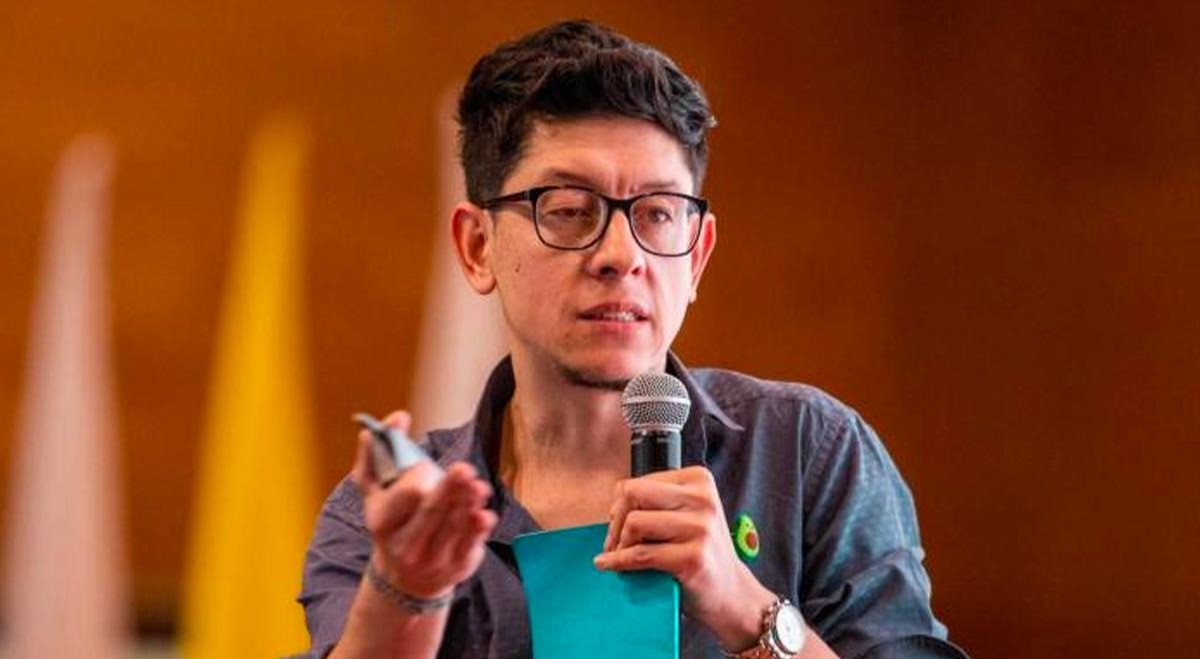 Procuraduría suspendió a Presidente de la SAE