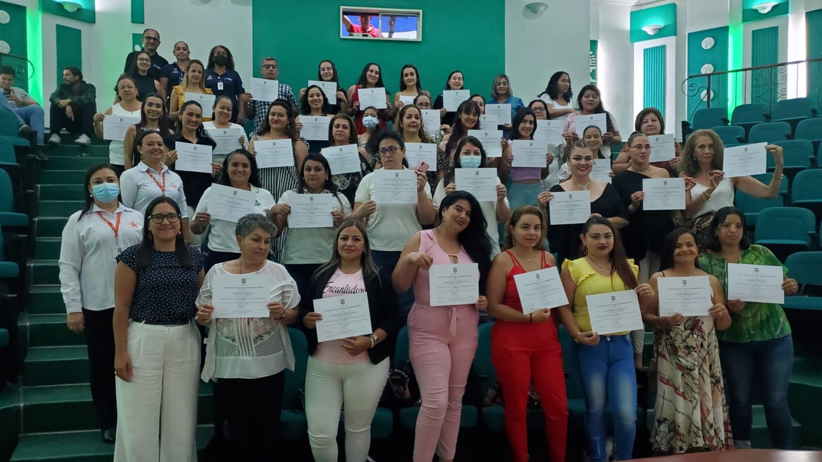 Mujeres en Ibagué fueron certificadas en habilidades varias