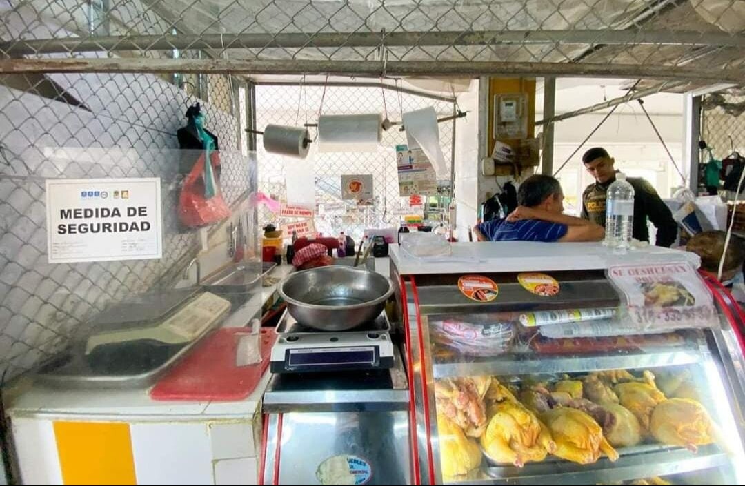 Decomisan 200 kilos de carne podrida en plazas de mercado de Ibagué