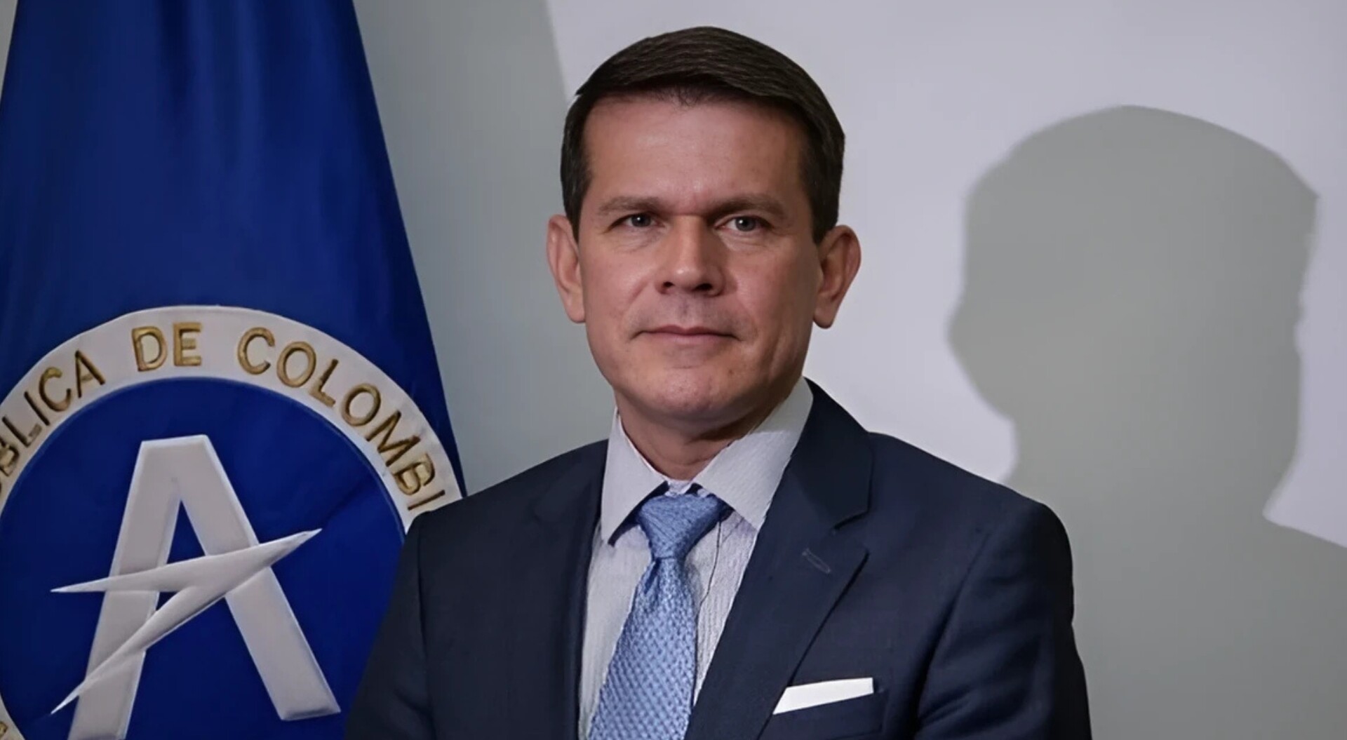 Denuncian a Alfredo Bocanegra por participación indebida en política