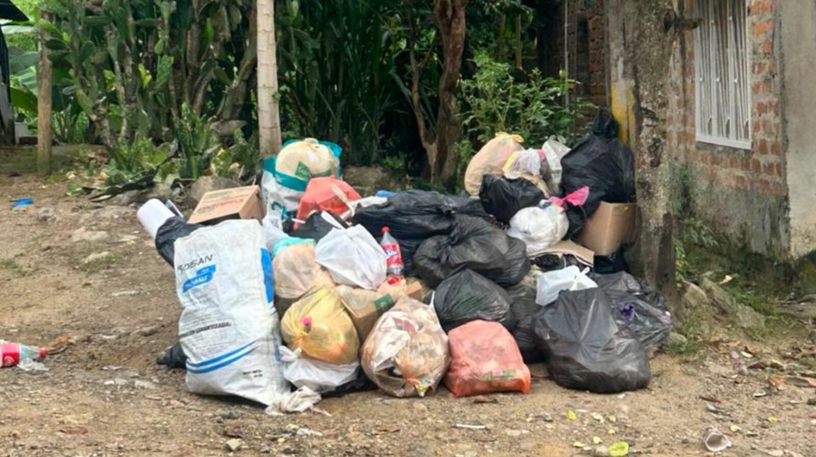 Denuncian más de una semana sin recolección de basuras en Calucaima, El Salado