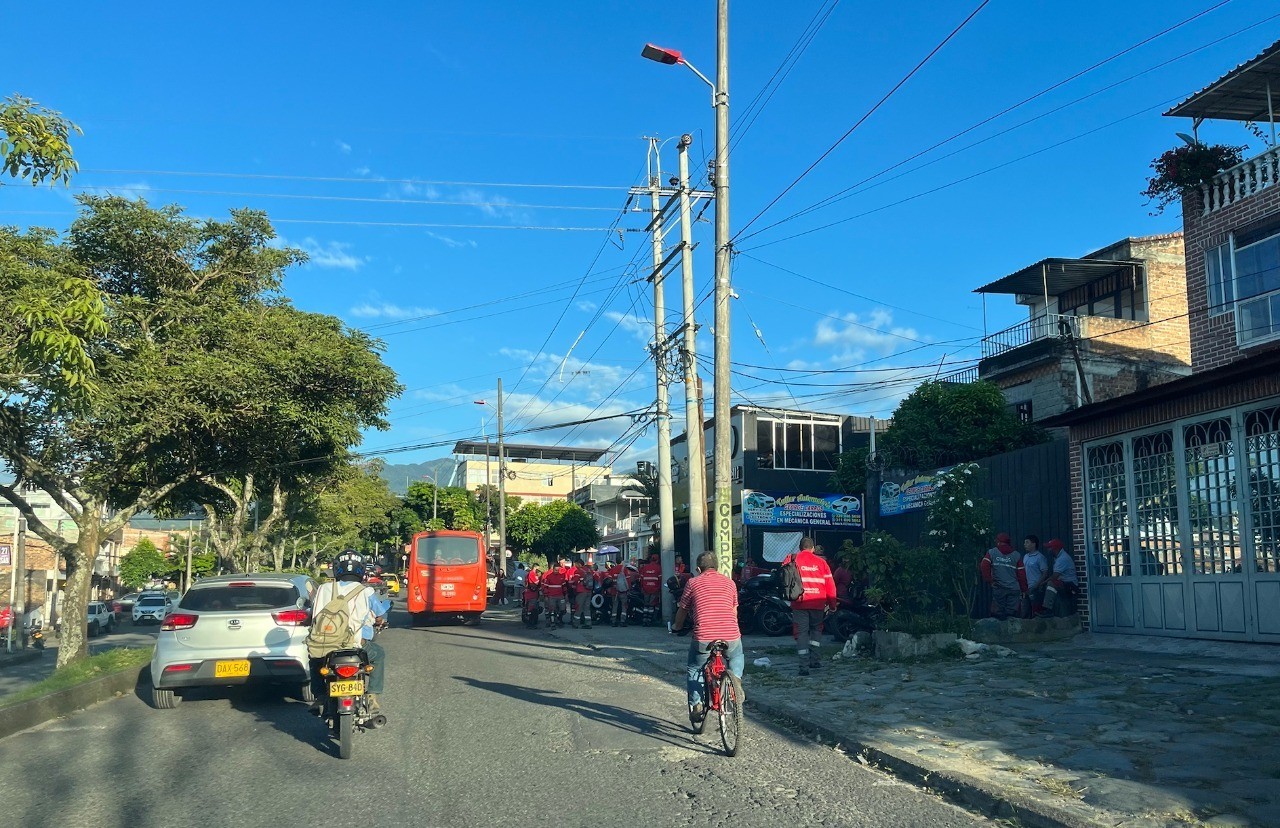 Desespero por invasión de espacio público en sector de la Ambalá