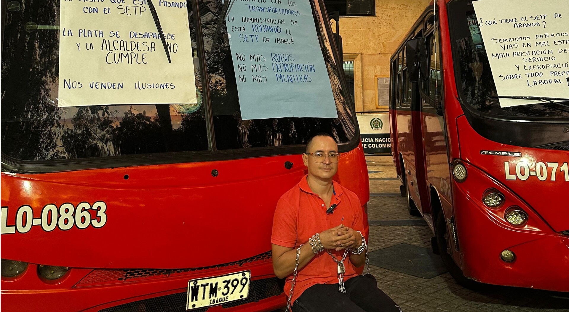 Dueños de busetas cumplen cuatro días de huelga en Ibagué