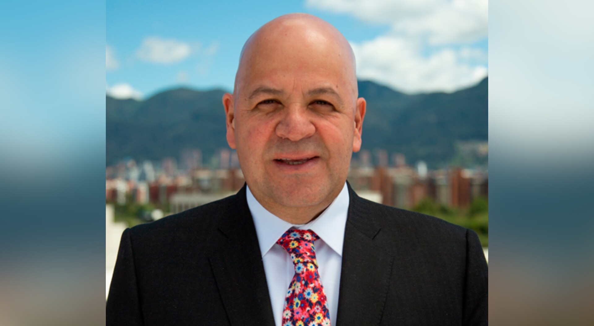 El magistrado tolimense que busca sancionar la campaña de Petro