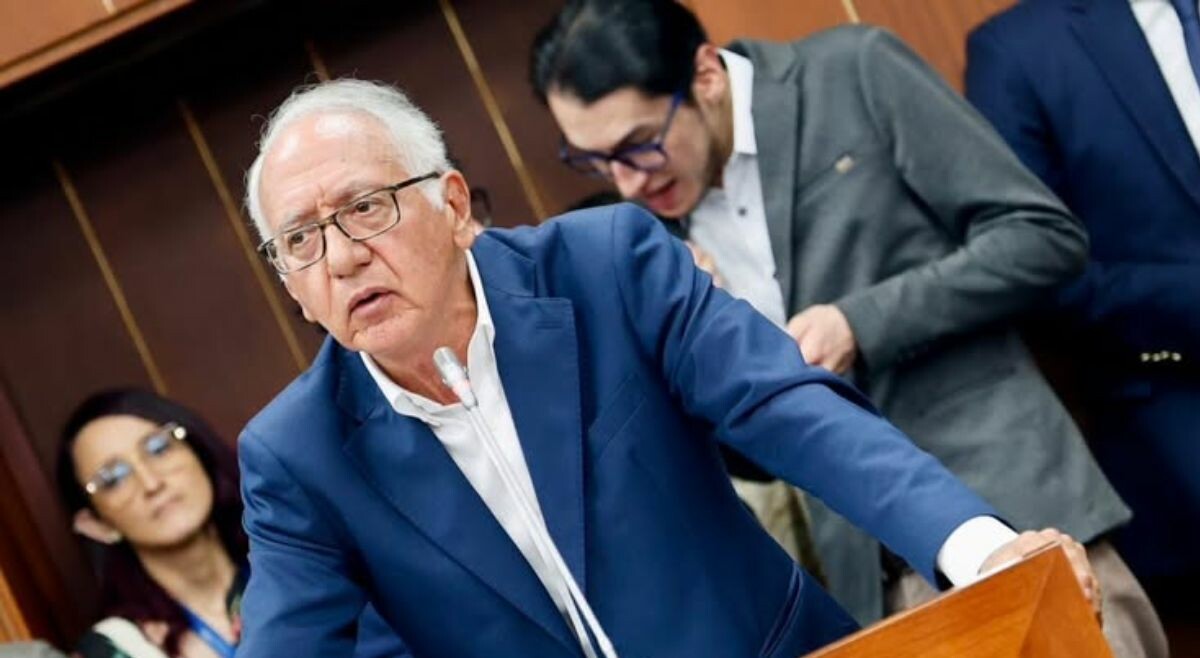 "El sistema ya venía mal": Ministro Jaramillo sobre crisis de la salud