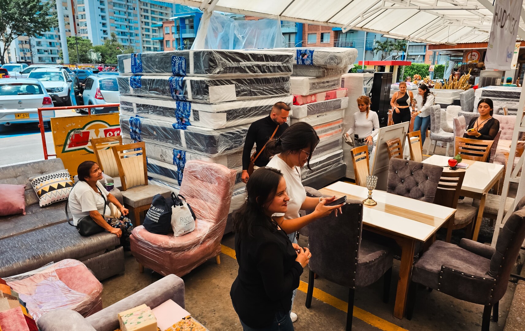 Empresarios afectados por incendio de la 19 vendieron otros $20 millones en productos