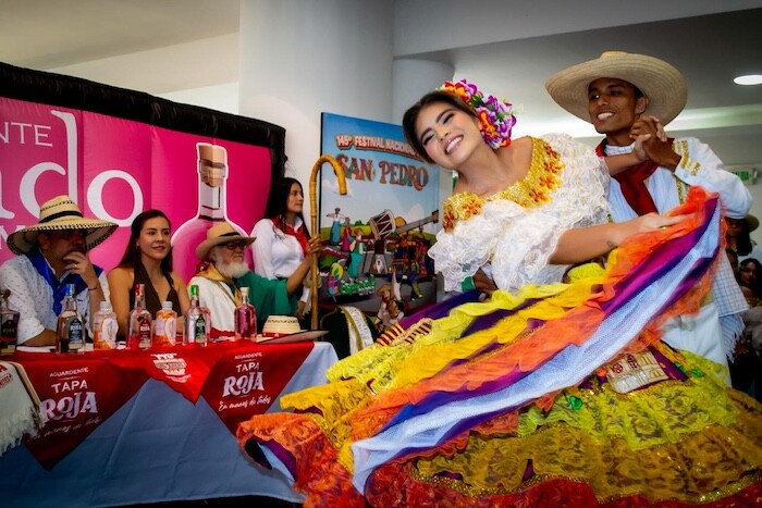 ¡Tapa roja se queda con las fiestas de San Pedro en el Espinal