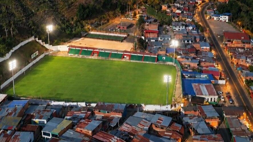 Cajamarca se prepara para abrir su estadio renovado y con iluminación