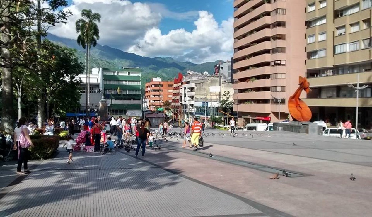 ¿Busca trabajo en Ibagué? Este jueves recibirán hojas de vida en el parque Murillo Toro