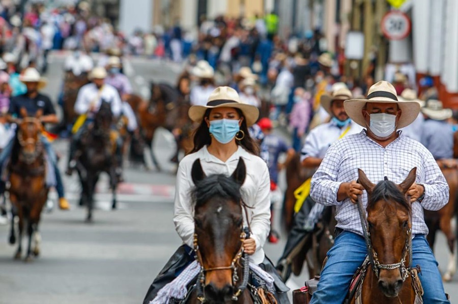 Este sábado regresa la cabalgata del Festival Folclórico en Ibagué