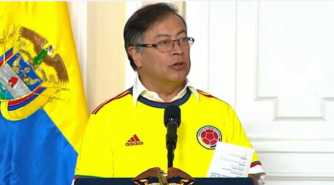Jalón de orejas de presidente Petro a Federación Colombiana de Fútbol