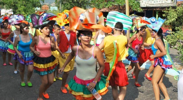 Honda se viste de fiesta: El 56° Festival de la Subienda rinde tributo al Río Magdalena