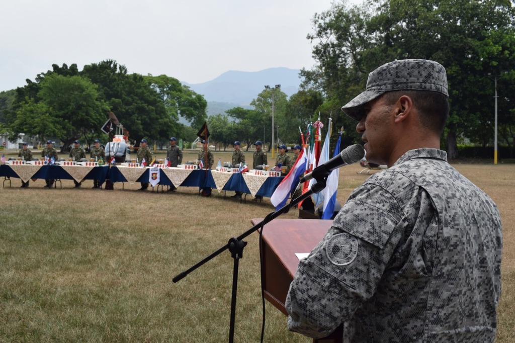 Oficiales del ejército y la fuerza aérea colombiana, surcaron el cielo tolimense por primera vez, durante su primer “vuelo solo”
