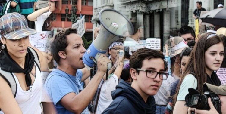 Firmada la nueva Política Pública de Juventud