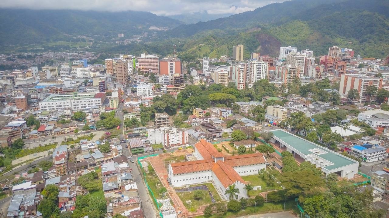 Convocan firmatón en Ibagué por vivienda digna y alimentación escolar