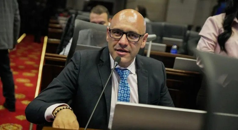 Representante Yepes en el peor de los mundos