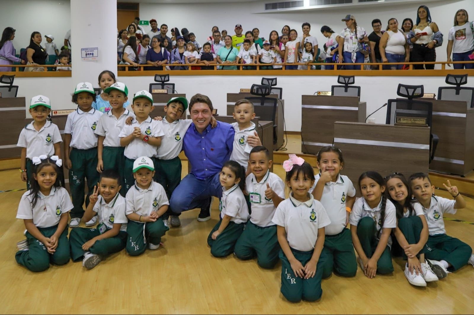 “Gestionaremos $30.000 millones ante el Gobierno Nacional para terminar 15 colegios de Jornada Única”: Hincapié