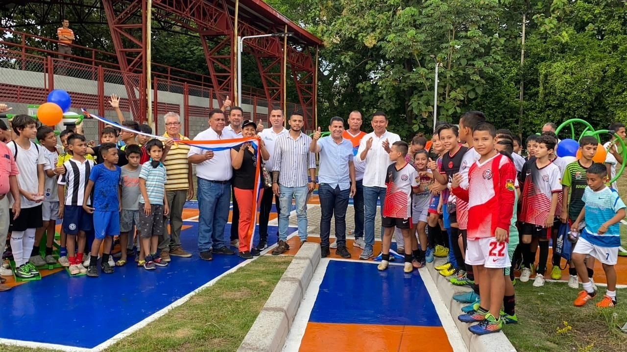 Gobernación del Tolima entregó parques biosaludables