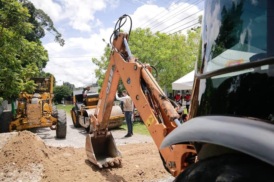 Gobernación inició la obra de pavimentación de la vía Álamos-Aeropuerto en Mariquita